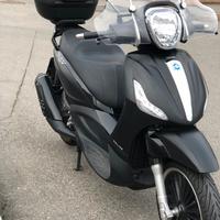 Beverly 300