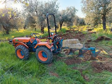 Trattore Antonio carraro e G. 35CV