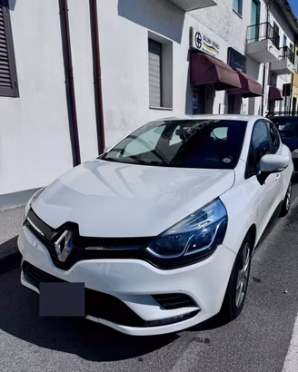 Renault Clio 1.5 dci Moschino Intens 75cv