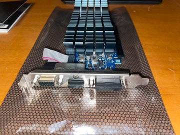 Scheda video asus GeForce gt 710 da 2gb