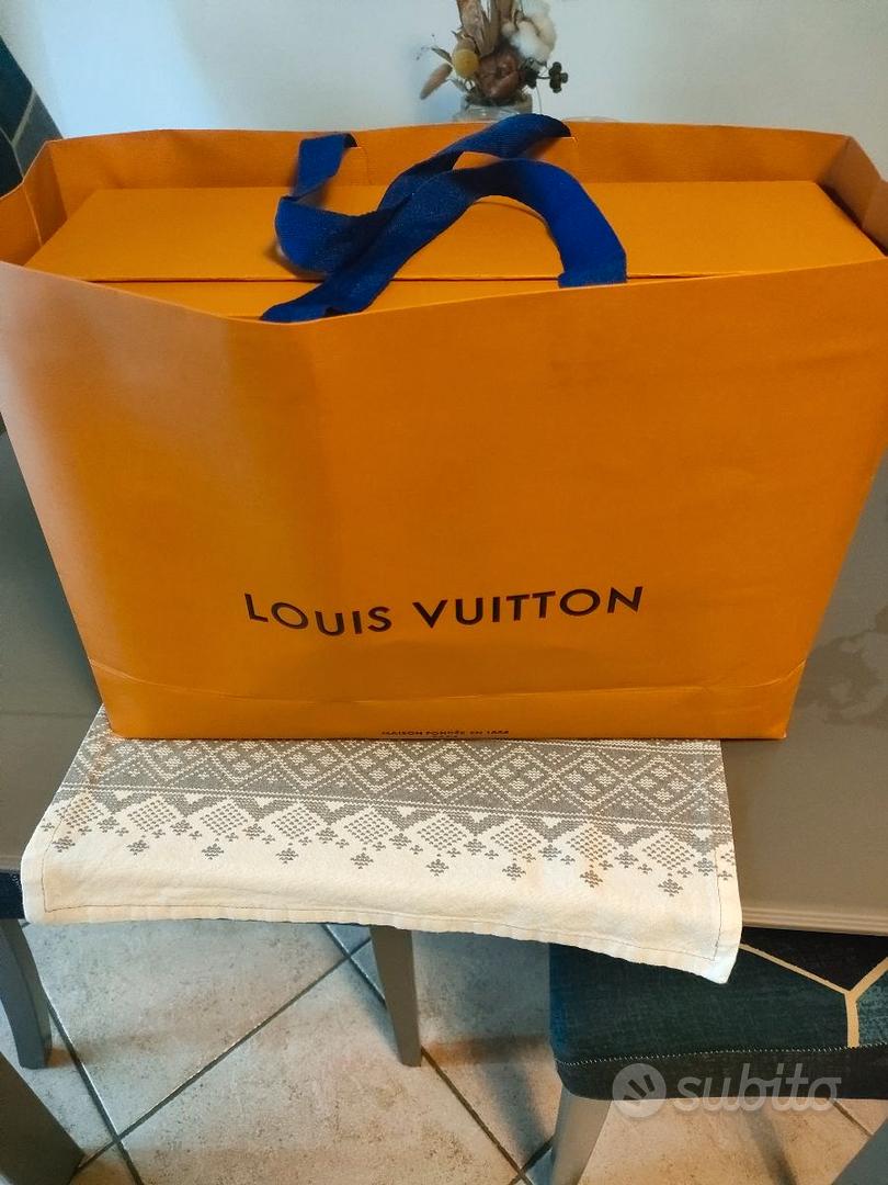 Borsa/Bauletto louis vuitton con tracolla - Abbigliamento e Accessori In  vendita a Ferrara