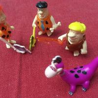 Personaggi vari sorprese Kinder