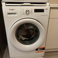 Lavatrice whirpool 8 kg praticamente nuova