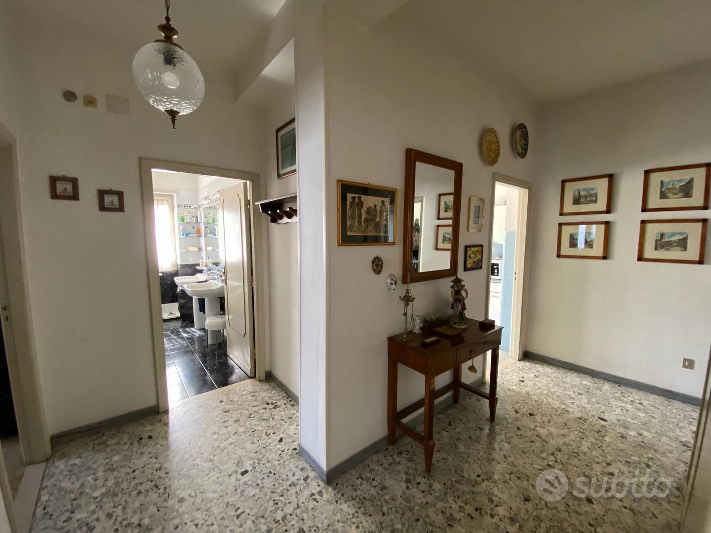 Apartment in Ascoli Piceno, Santi Filippo e Giacomo - Vista 4