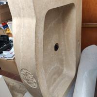 Lavello in travertino 