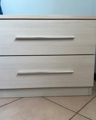 Comodini in legno (coppia)