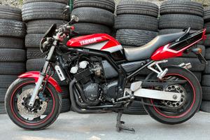 Yamaha Fazer 600