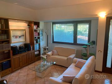 Villa schiera a Paderno