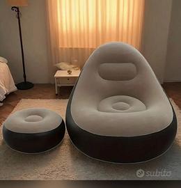 Poltrona con pouf gonfiabile nuova