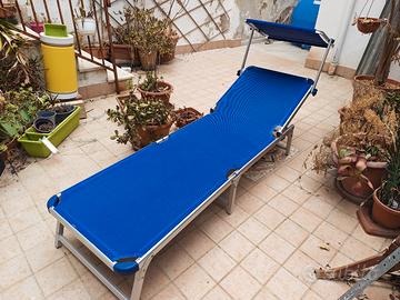 COPPIA di lettini da mare/spiaggia