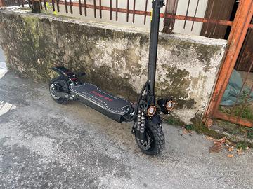 monopattino 2400W da sistemare o come ricambi