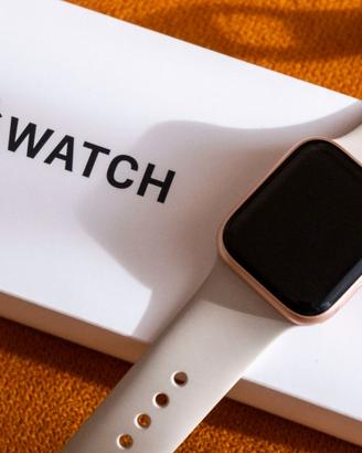 Apple Watch SE GPS 40mm - Aluminium Gold