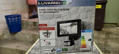 FARO CON RILEVATORE DI MOVIMENTO