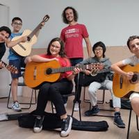 L*E*Z*I*O*N*I di Chitarra e Ukulele