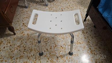 Sgabello doccia disabili