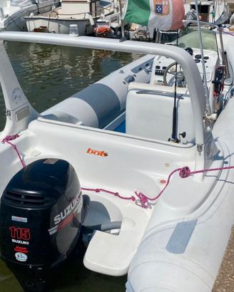 Gommone Bat 590 pacific motore suzuki 115 4t