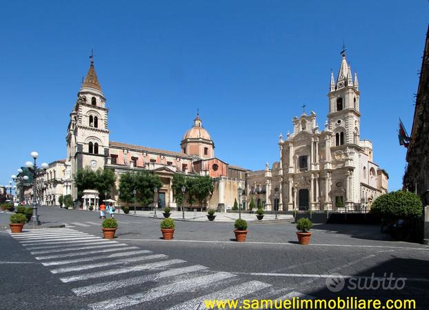 Luminoso appartamento ad Acireale centro di mq 90