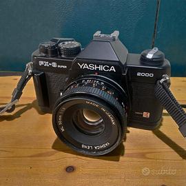 Yashica FX-3 Super 2000 fotocamera reflex 35 mm co