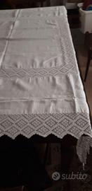 Tovaglia lino e uncinetto