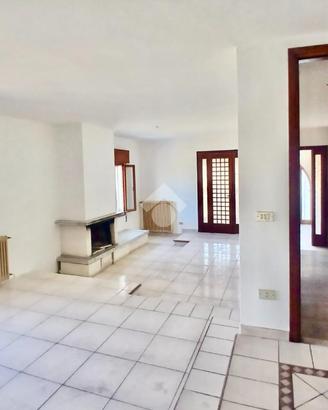 VILLA A SCHIERA A MONTAGNANA