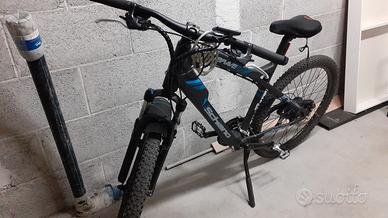 mtb pedalata assistita con batteria pari al nuovo