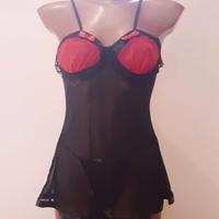 Completo sexy di pregevole fattura con perizoma