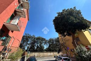 3 LOCALI A NAPOLI