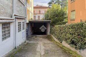 MAGAZZINO A BRESCIA