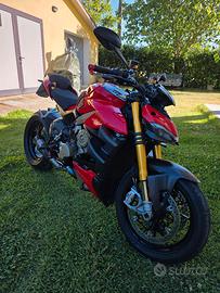Ducati Streetfighter V4S