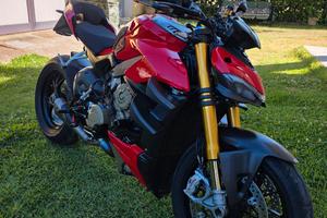 Ducati Streetfighter V4S