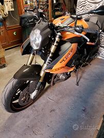 Benelli TNT 899s