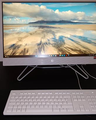  HP all in One 27 + scrivania e sedia gaming 