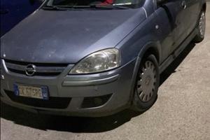 Adam Opel Ag corsa 2004