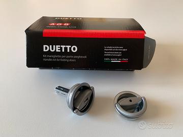 Duetto - kit maniglietta per porte pieghevoli