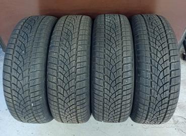 Gomme invernali Goodyear Run Flat 205 60 16