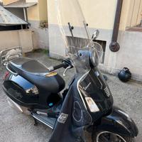 Vespa GTS 300
