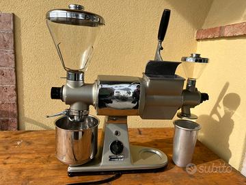 Grattugia elettrica per pane, formaggio e caffè