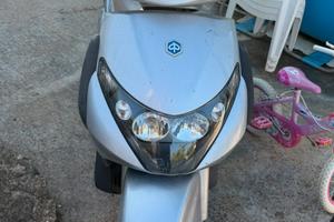Beverly 250
