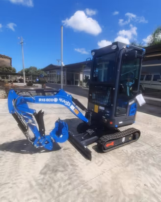 Mini escavatore Rippa R15 Kubota con cabina