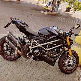 Ducati streetfighter