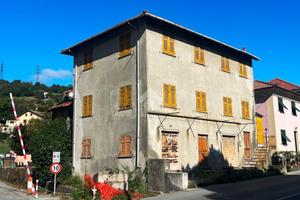 BIFAMILIARE A SERRA RICCÒ