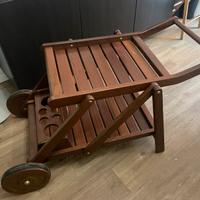 Carrello porta vivande in legno richiudibile