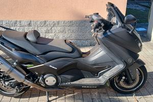 Yamaha t-max 530