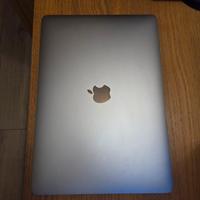 MacBook Pro 13" (2017) - Touch Bar 