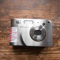 HP R717 - 6.2 Mega Pixels