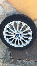 cerchi  e gomme originali ford 215/50 R17