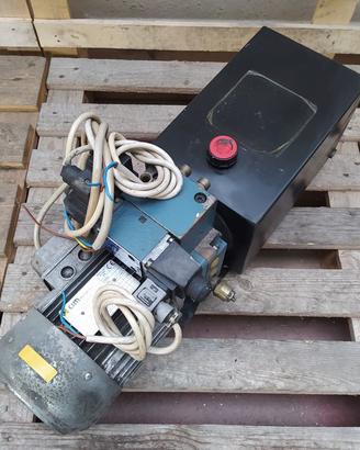 303A POMPA IDRAULICA CSM 380V SERBATOIO  