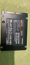Samsung 860 EVO SATA 2.5" SSD 250 GB
 