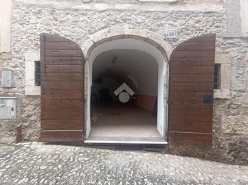 AUTORIMESSA A VEROLI