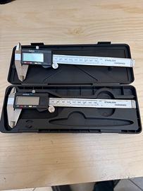 Calibro digitale, coppia